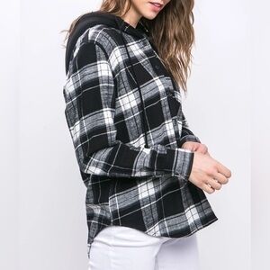 Forever 21 flannel hooded shirt button up black white plaid oversized L/XL